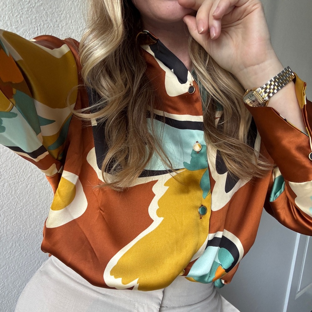 NWT Colorful Abstract Women's Top